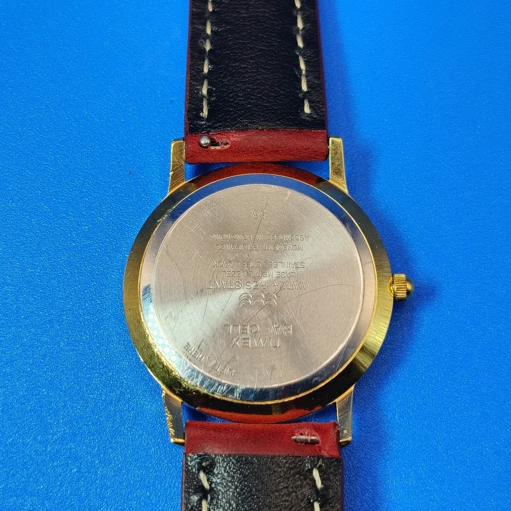 Vintage 1995 Timex Roman Numeral Mens Unisex 32mm Quartz Dress Watch New Strap
